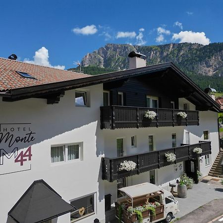 Hotel Monte44 Selva di Val Gardena Bagian luar foto