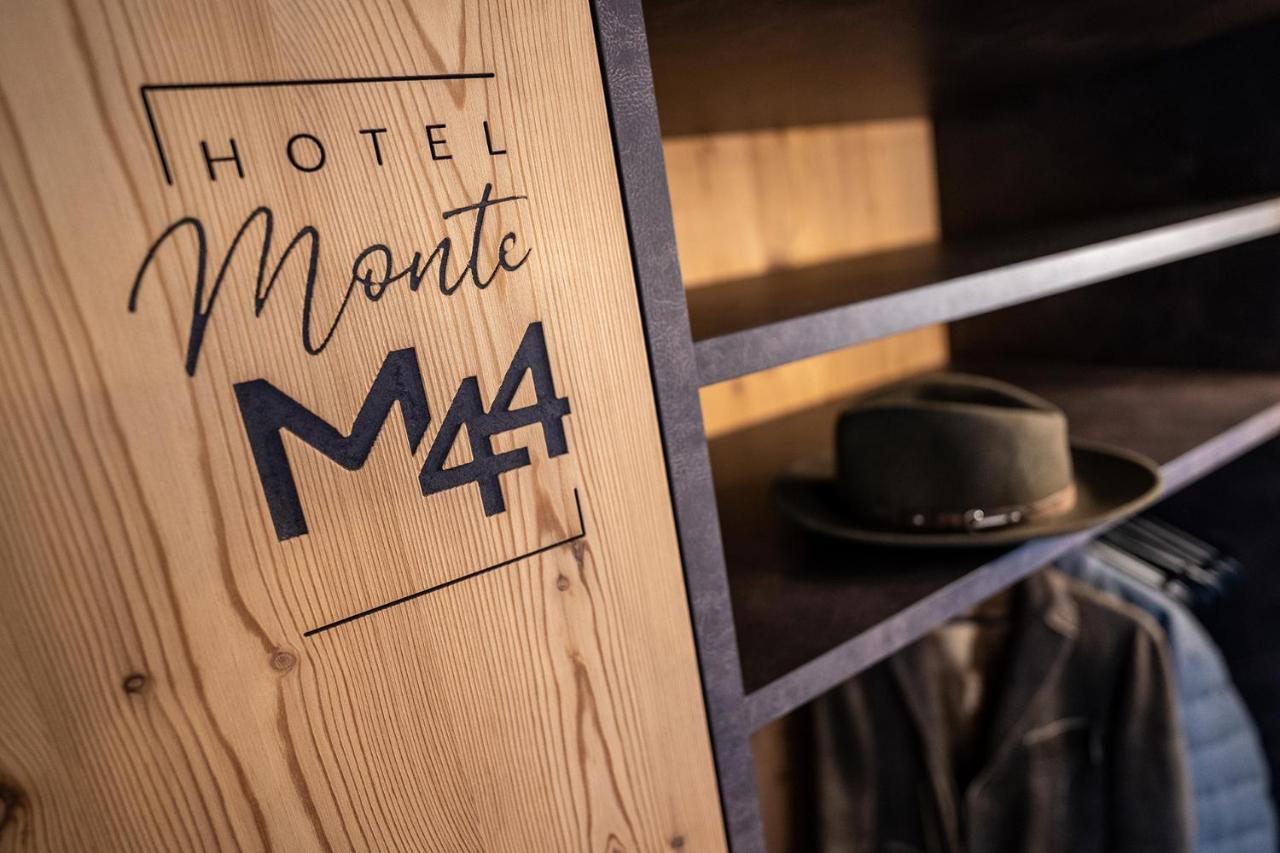 Hotel Monte44 Selva di Val Gardena Bagian luar foto
